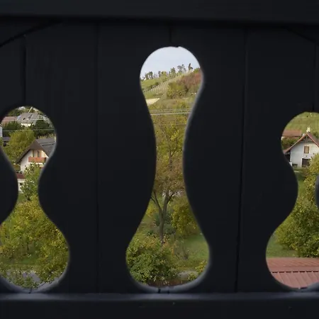 Szoemoerce Vendeghaz