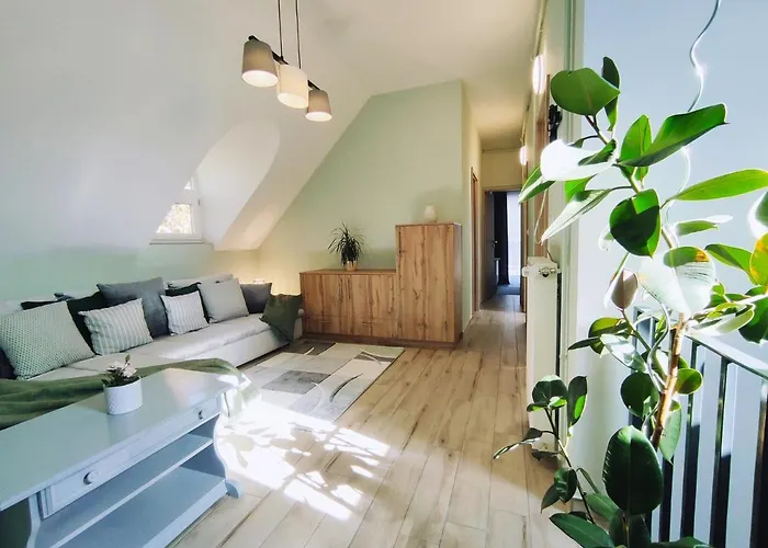 Szoemoerce Vendeghaz *