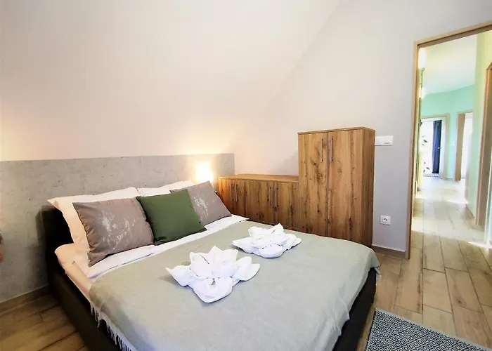 Semesterbostad Szoemoerce Vendeghaz Balatonfüred