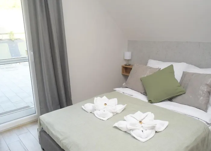 Szoemoerce Vendeghaz بيت للعطل *