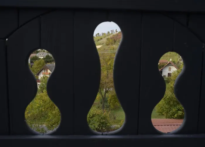 Szoemoerce Vendeghaz